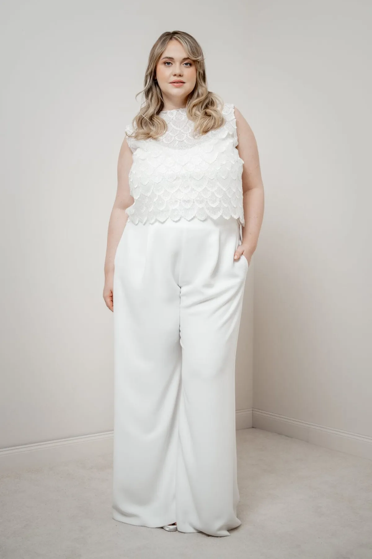 Plus Size Braut Hose mit weitem Bein – Zari Curvy<noni