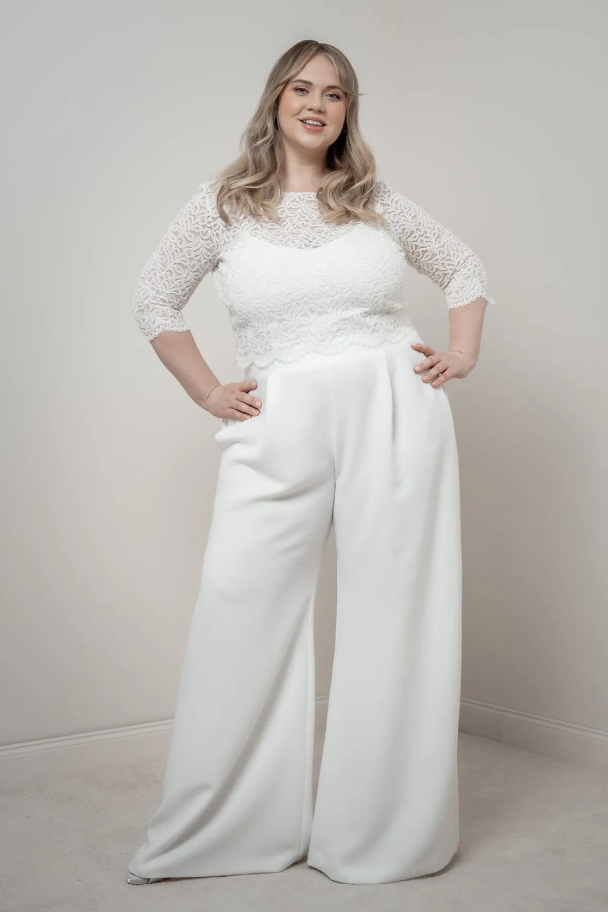 Plus Size Braut Hose mit weitem Bein – Zari Curvy<noni