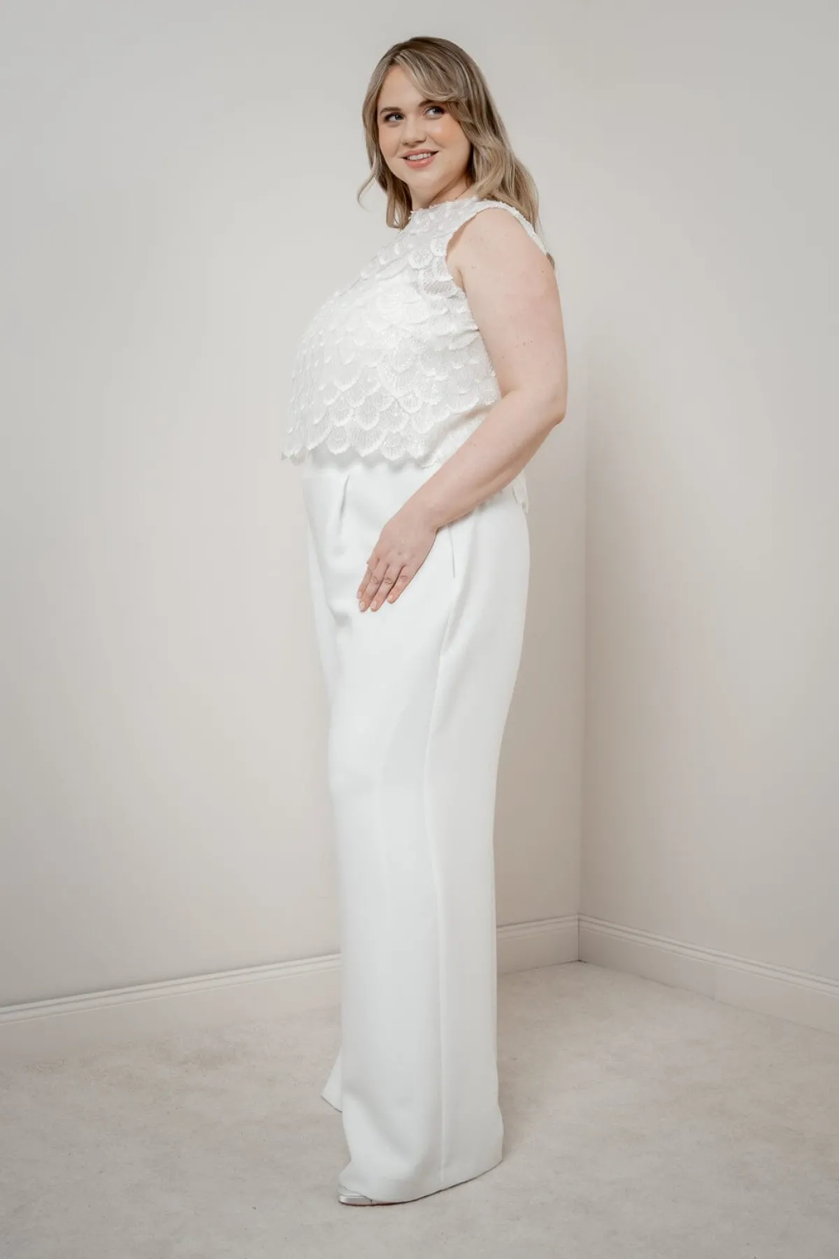 Plus Size Braut Hose mit weitem Bein – Zari Curvy<noni