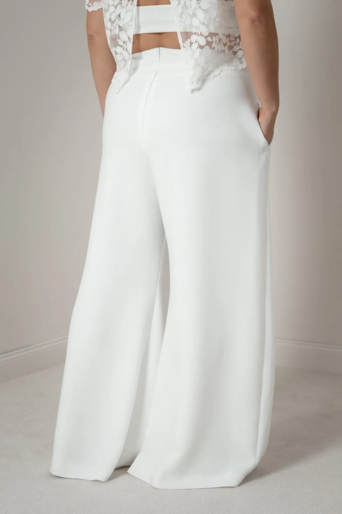 Plus Size Braut Hose mit weitem Bein – Zari Curvy<noni