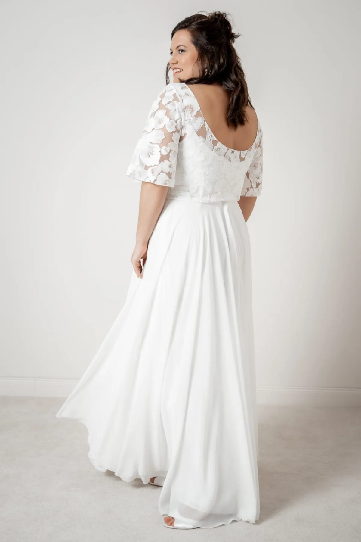 Plus Size Braut Top aus Blütenspitze – Philina Curvy<noni Best