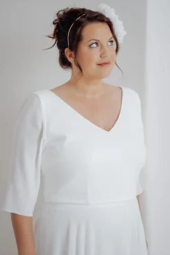 Plus Size Top mit V-Ausschnitten – Ona Curvy by you<noni Best