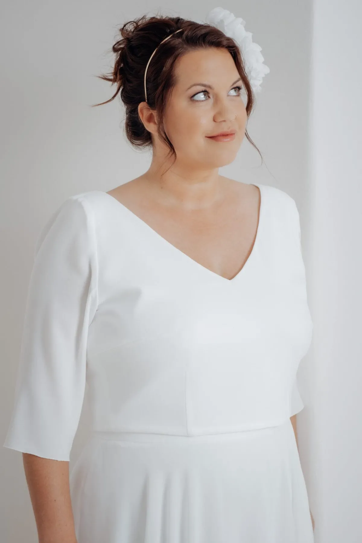 Plus Size Top mit V-Ausschnitten – Ona Curvy by you<noni Best