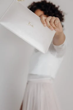 Pouch "Bride" in Metallic White –<Katie Loxton
