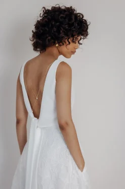 Rückenfreies Braut Top – Liza Ivory Eco<noni