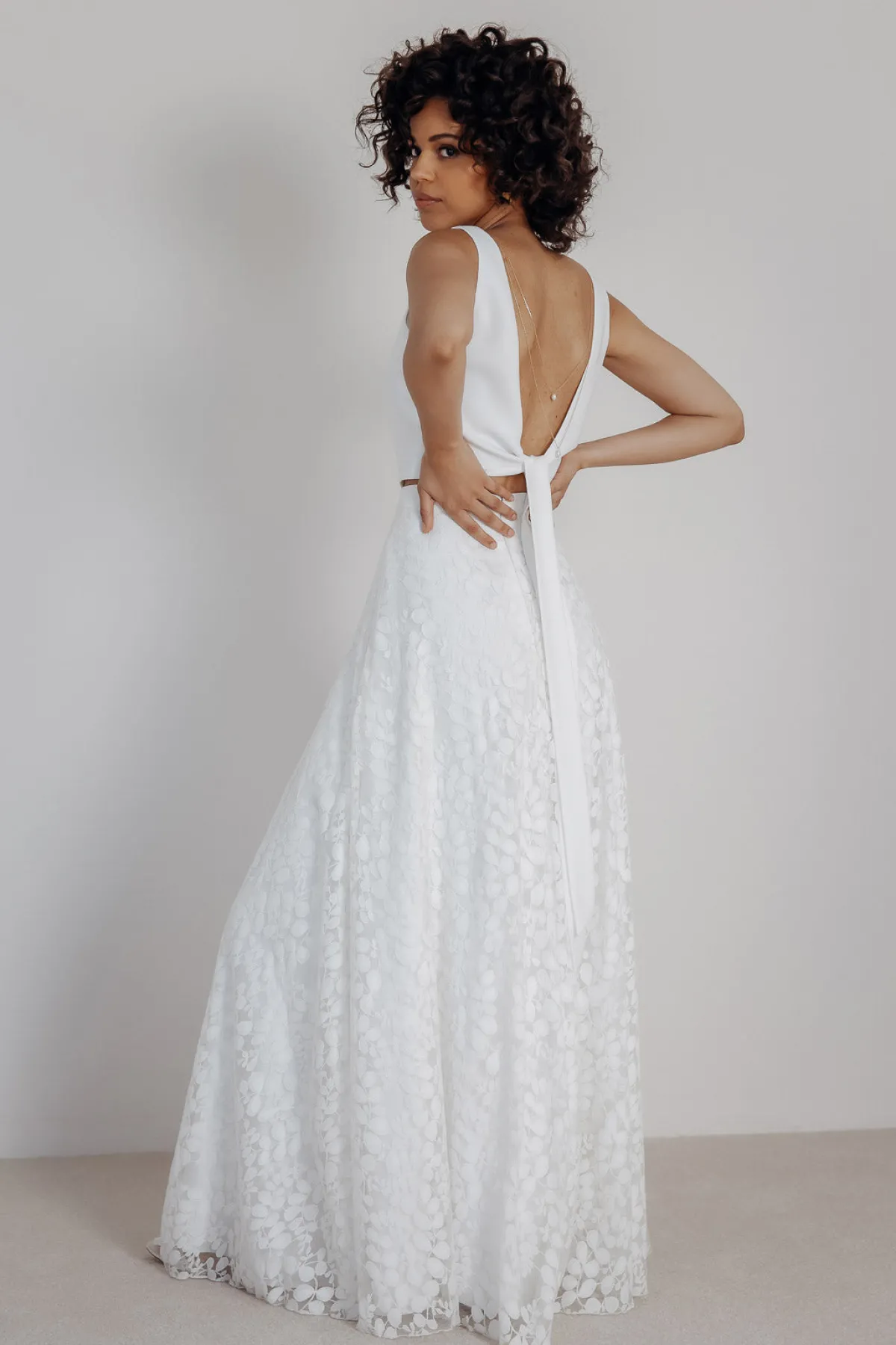 Rückenfreies Braut Top – Liza Ivory Eco<noni
