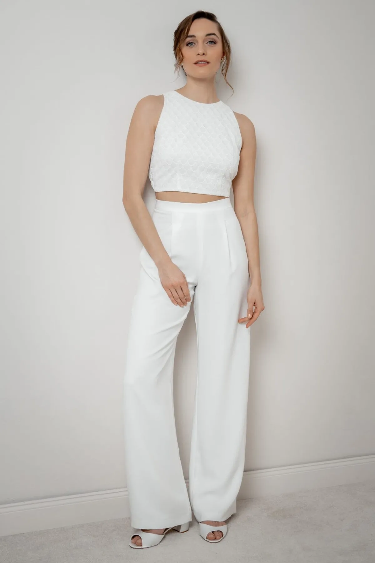 Rückenfreies Braut Top mit Vintage-Muster – Neela<noni Best