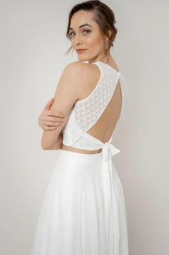 Rückenfreies Braut Top mit Vintage-Muster – Neela<noni Best