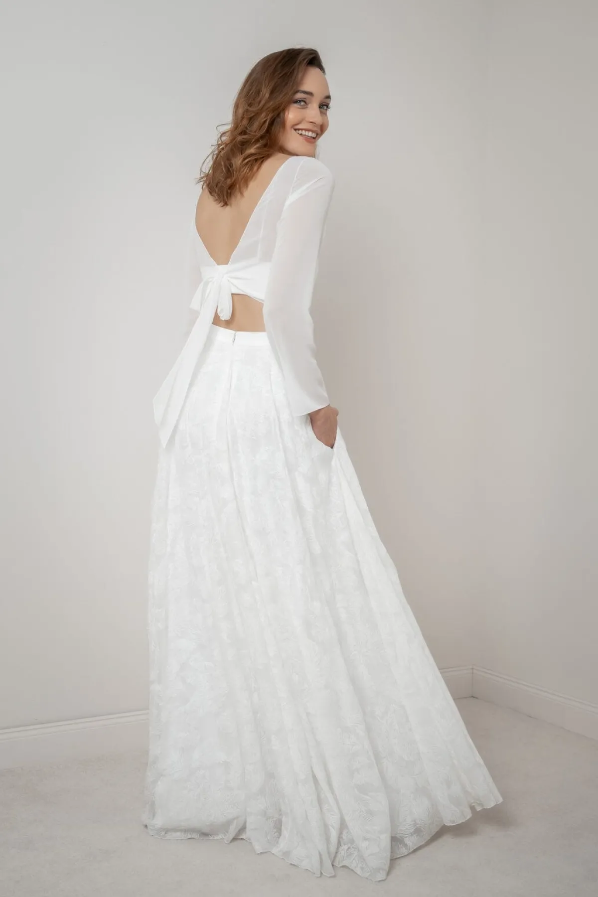 Rückenfreies Chiffon-Braut Top – Beeke<noni Clearance