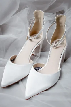 Satin-Brautschuhe in Ivory – Liberty | The<Perfect Bridal Company Online