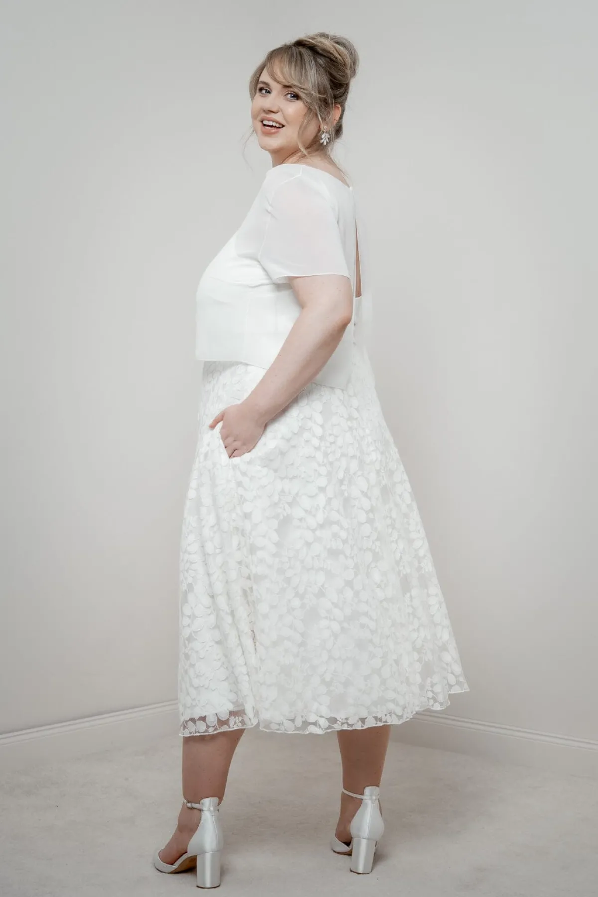Showroom Only: Braut Rock – Liza Midi Curvy Selected<noni New