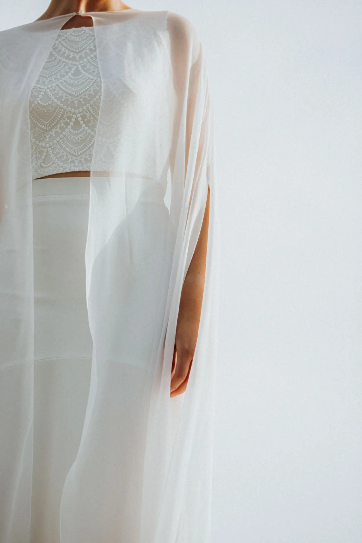 Showroom Only: Chiffon Braut Cape – Philia Selected<noni Discount