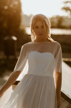 Showroom Only: Kurzes Tüll-Cape – Lukida Selected<noni Outlet