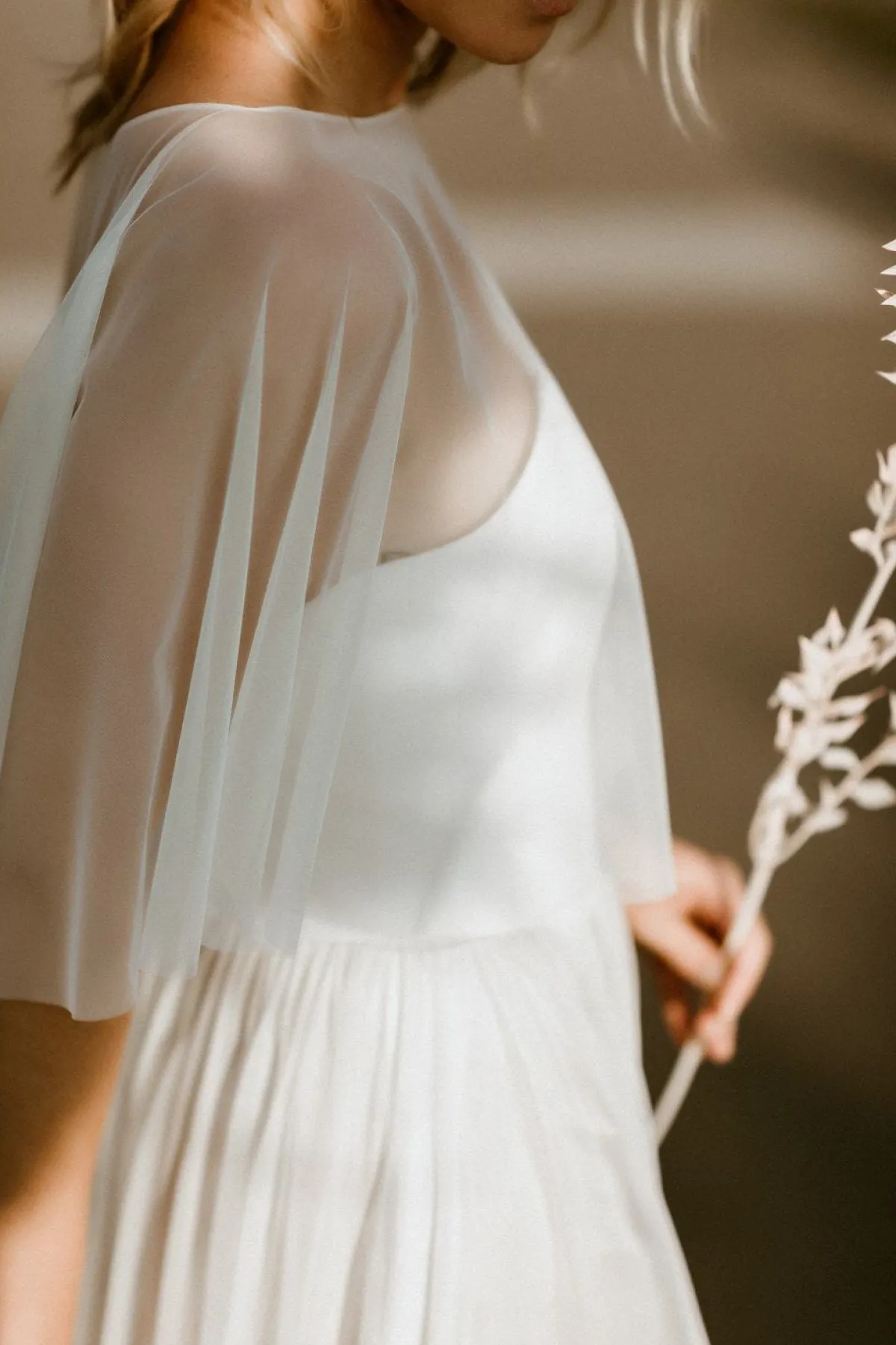 Showroom Only: Kurzes Tüll-Cape – Lukida Selected<noni Outlet