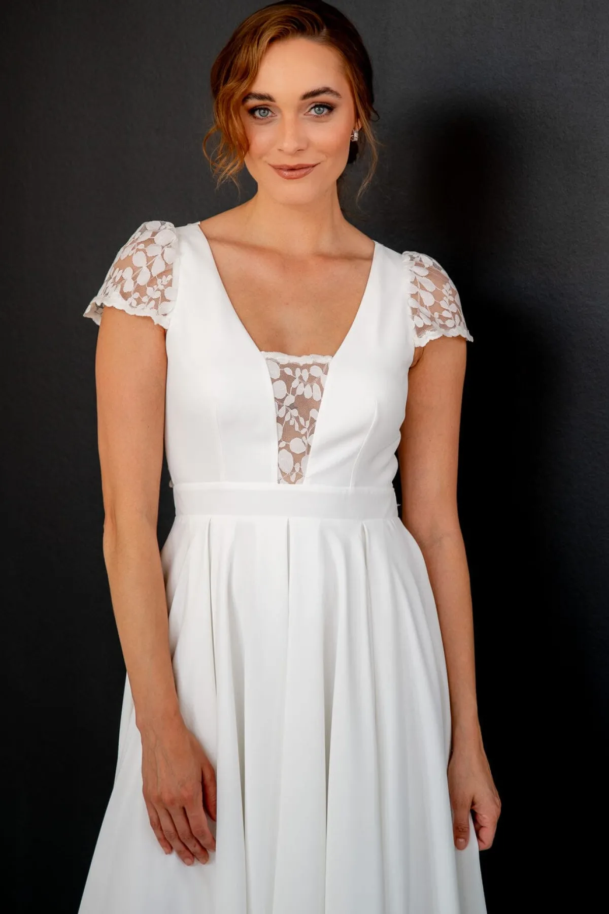 Standesamt-Brautkleid mit Rückendetail – Nelie noni One<Rembo Styling Online