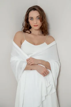 Weiche Braut Stola in Ivory<Poirier Discount