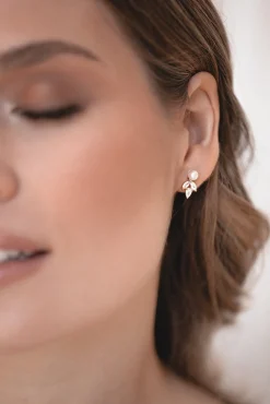 Zierliche Braut Ohrstecker mit Kristallen und Perlen - Simply Delightful<Juvelan Online