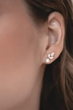 Zierliche Braut Ohrstecker mit Kristallen und Perlen - Simply Delightful<Juvelan Online